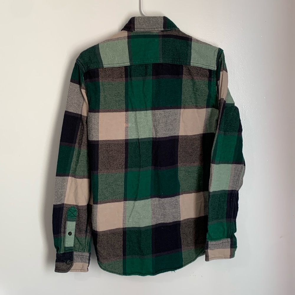 American Eagle Green Button Up Flannel - Picture 7 of 8